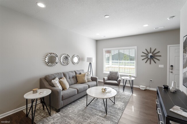 Building Photo - 3 br, 2.5 bath House - Legacy Townhomes 80...