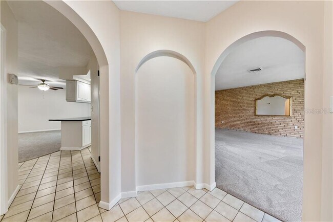 Foto del edificio - 14041-14082 82nd Ave