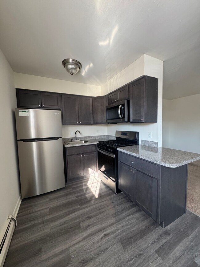 Interior Photo - Broadmore Apartments