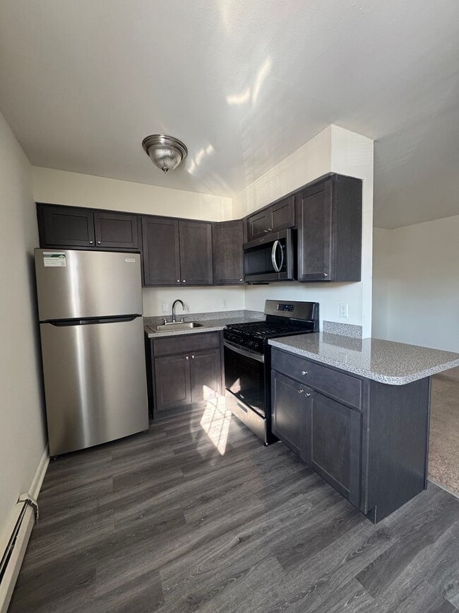 Interior Photo - Broadmore Apartments