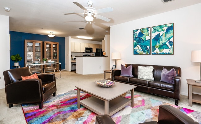 Photo - Elmhurst Village Apartments
