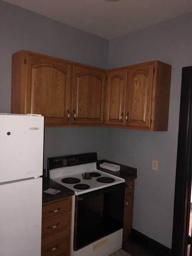 Cocina - 810 Swift Ave