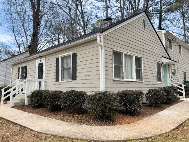 Foto del edificio - 326 Wilkinson Dr SE