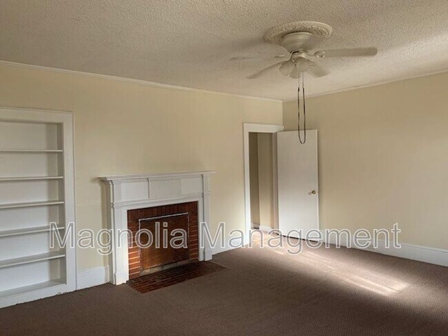 Foto del edificio - 415 E Andrews Ave