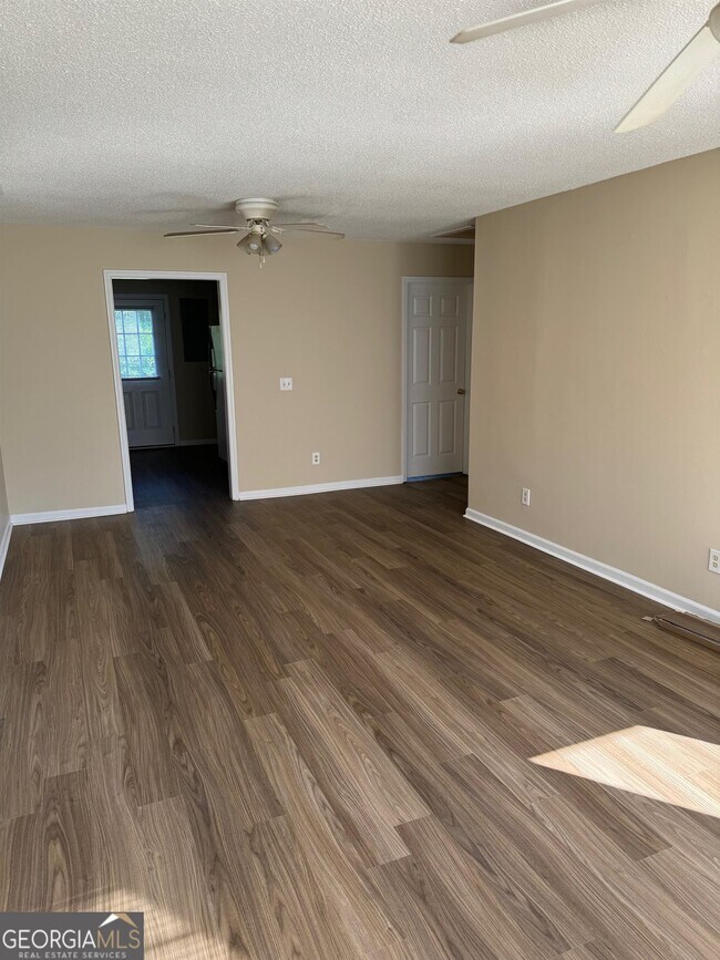 Foto del edificio - 609 Yorktown Pl