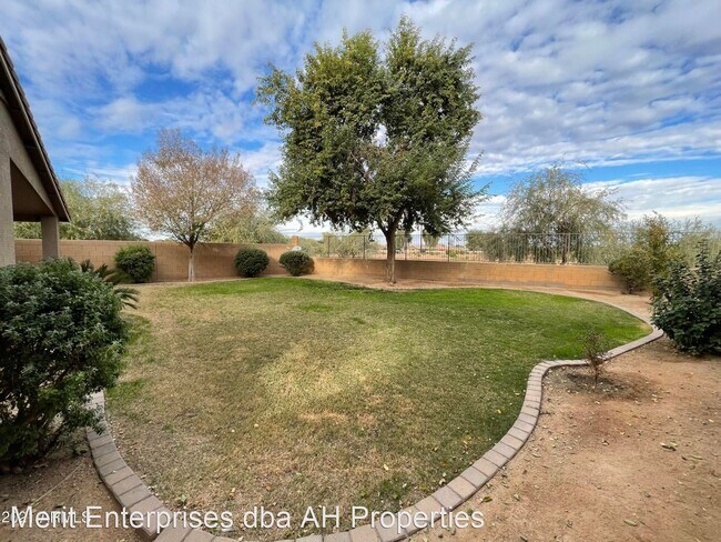 Building Photo - 4 br, 2 bath House - 1374 W HOLSTEIN TRAIL