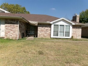 Building Photo - 2409 Ventura Dr