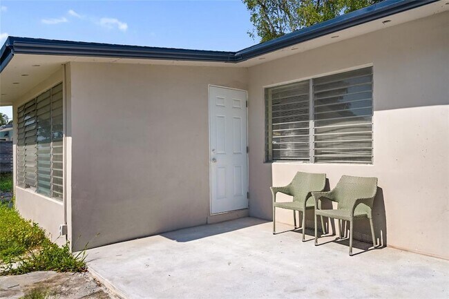 Foto del edificio - 20 NE 17th Ave