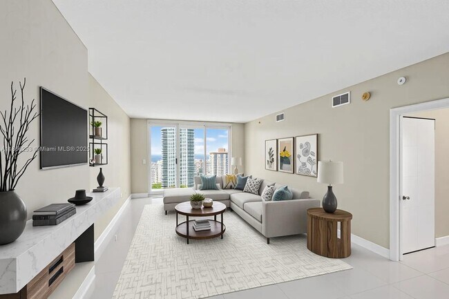 Foto del edificio - 335 S Biscayne Blvd