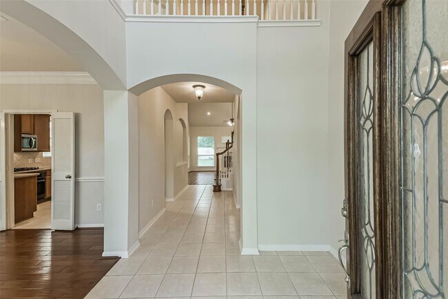 Building Photo - 12935 Bedford Falls Dr