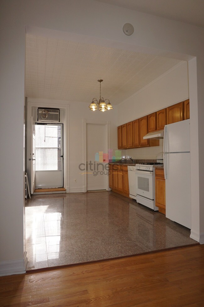 Foto del edificio - 506 11th St