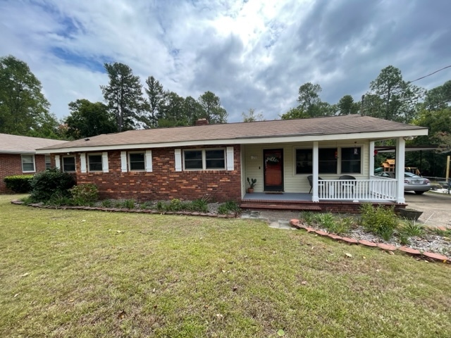 Building Photo - 711 Riverview Dr