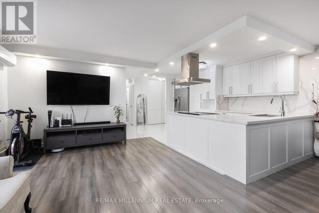 Building Photo - 2645 Kipling Ave