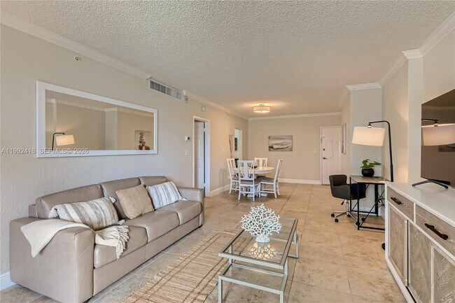 Building Photo - 2501 S Ocean Dr