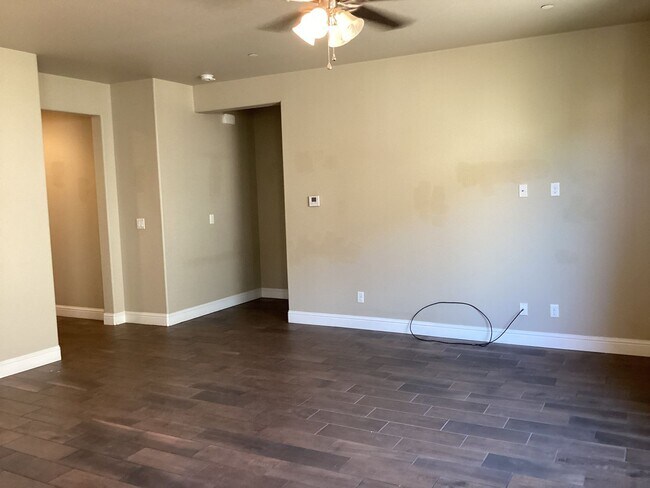 Foto del edificio - 3930 W Prescott Ave