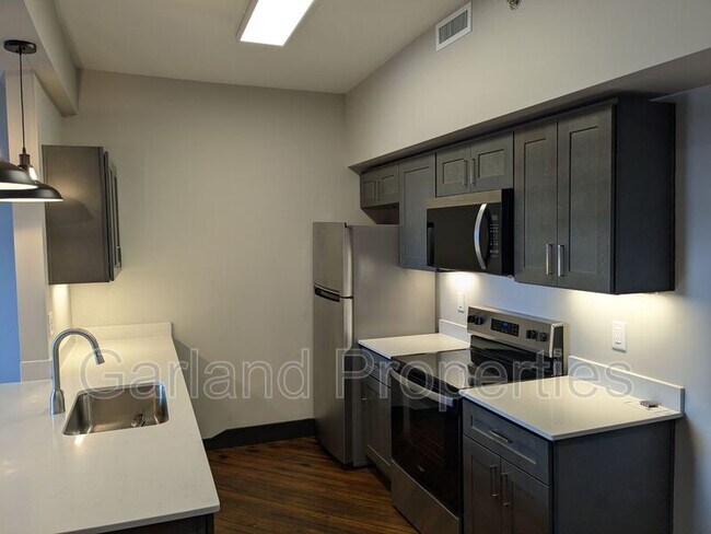 Building Photo - 34 1st St NE