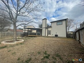 Building Photo - 13031 Feather Ridge Dr