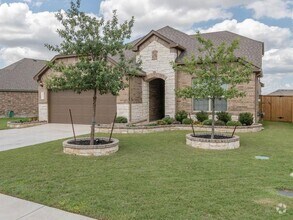 Building Photo - 3638 Esperanza Dr