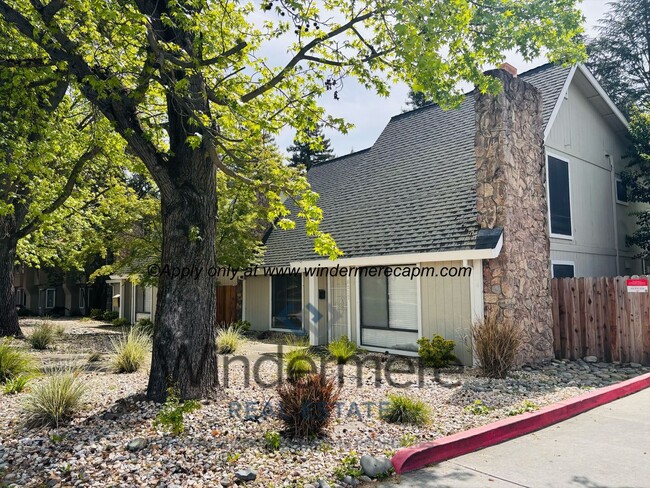 Building Photo - 6217ri