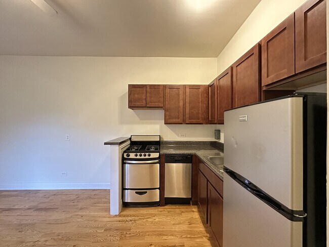 Foto del edificio - 824 W Cornelia Ave