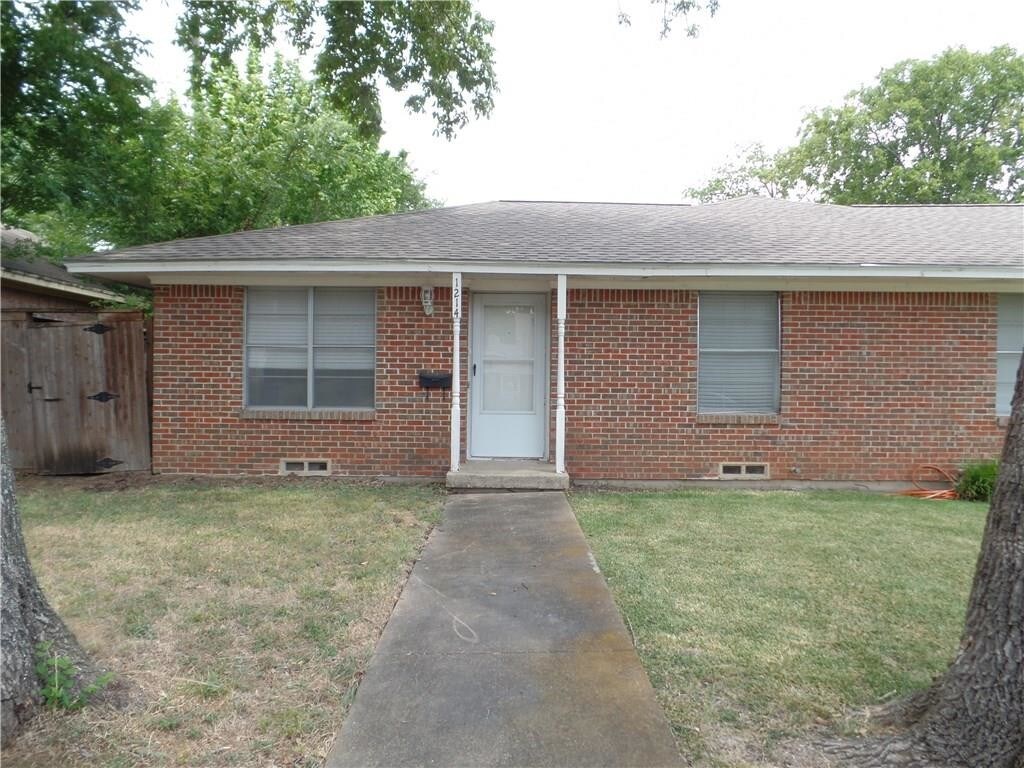 Primary Photo - 1214 W Hall St