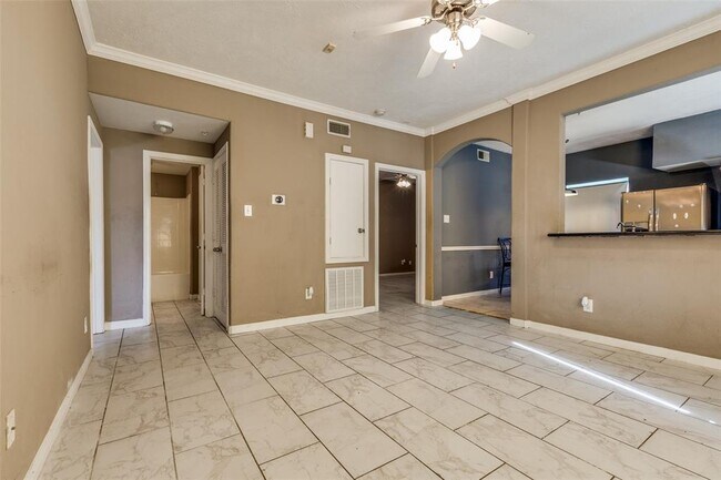 Foto del edificio - 6289 Wilcrest Dr
