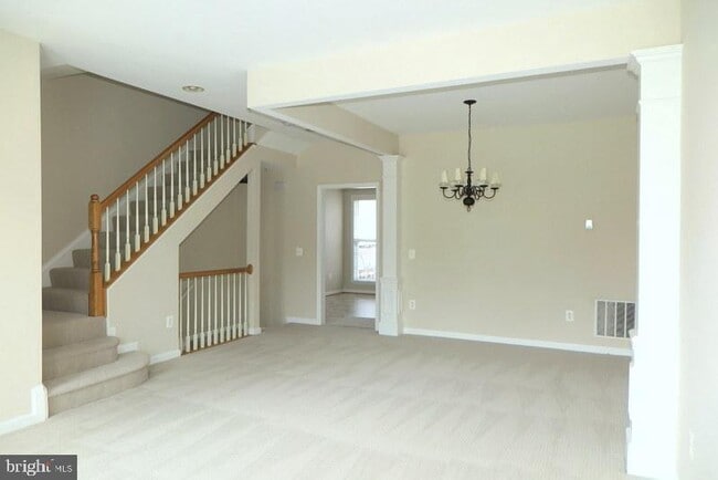 Building Photo - 1622 White Oak Vista Dr