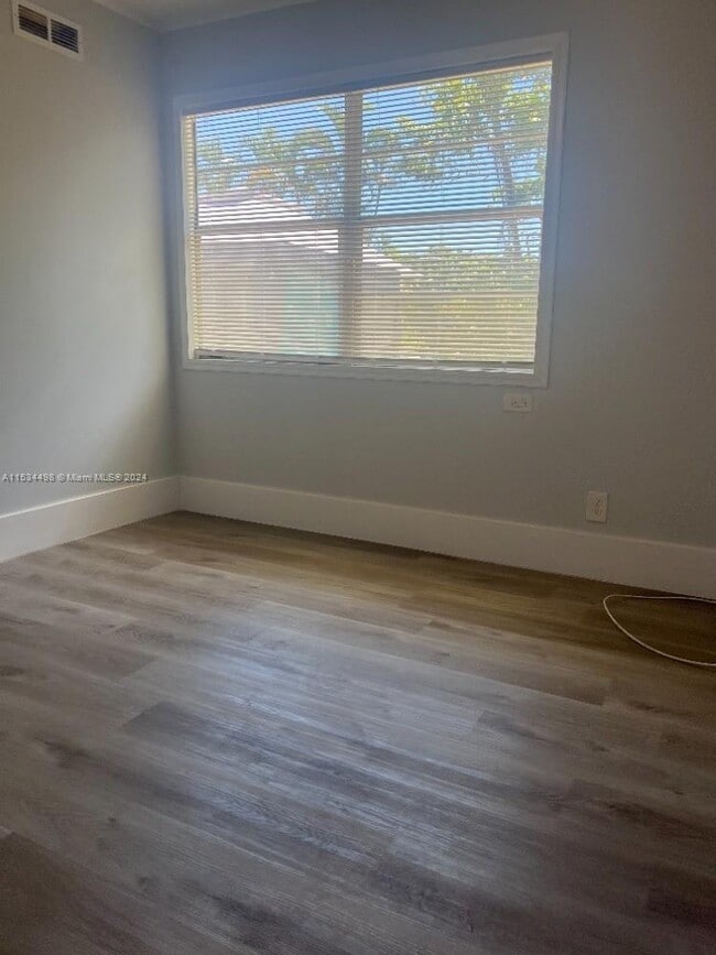 Foto del edificio - 754 Date Palm Dr