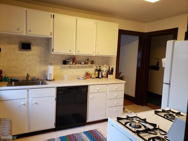 Foto del edificio - 2943 S Delaware Ave