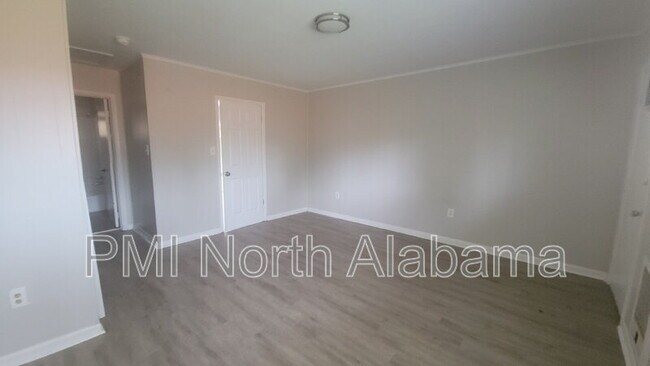 Foto del edificio - 3815 Mcvay Street Southwest