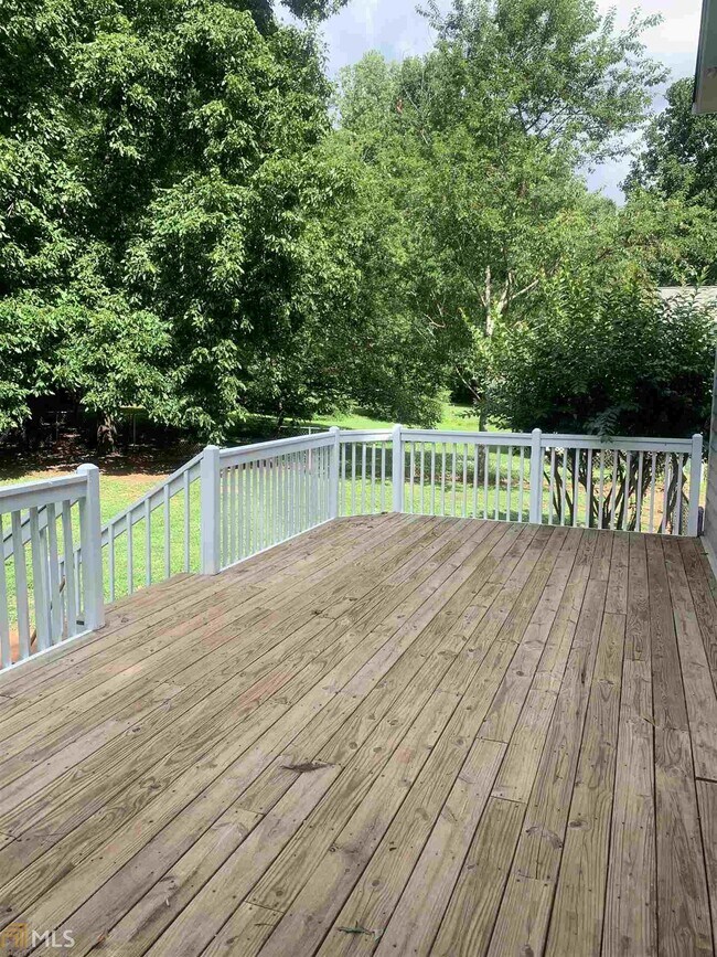 Building Photo - 1009 Olde Hinge Way