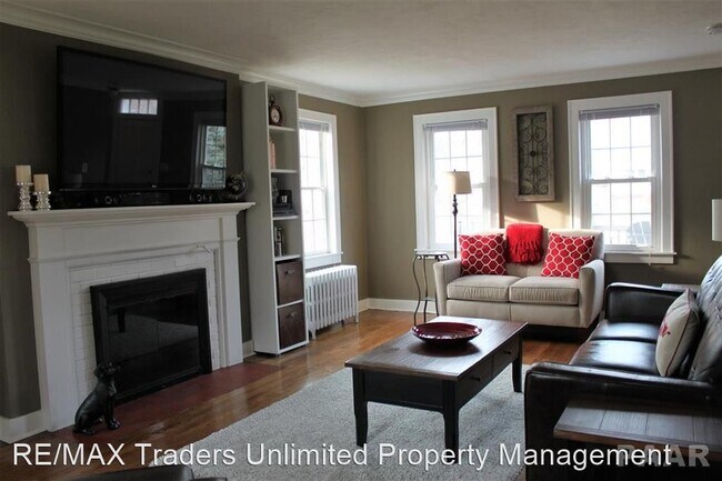 Foto del edificio - 2 br, 2 bath House - 1512 E Kelly Ave.