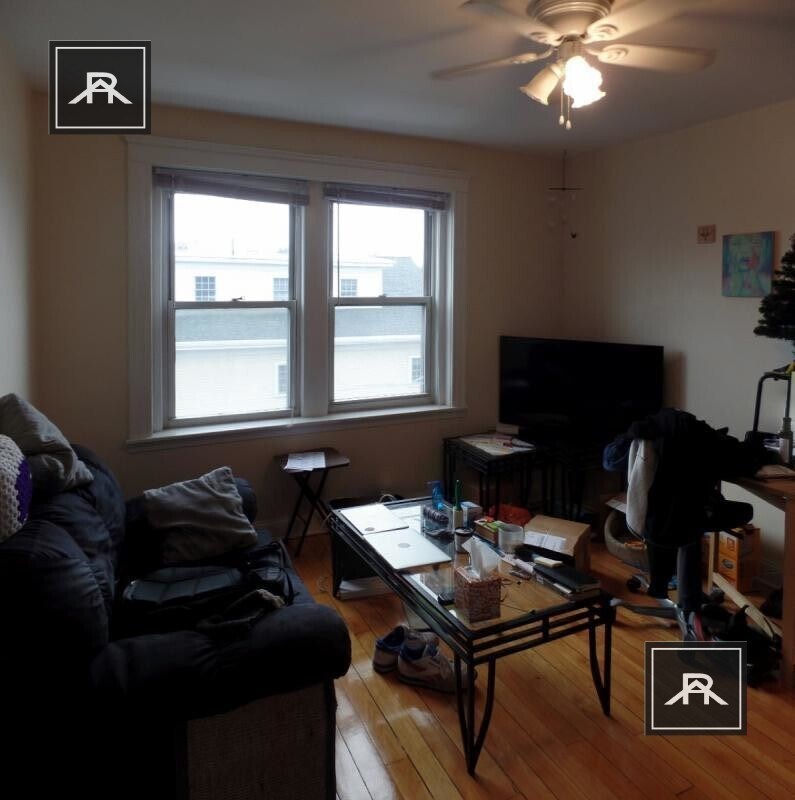 Foto del edificio - 364 Washington St