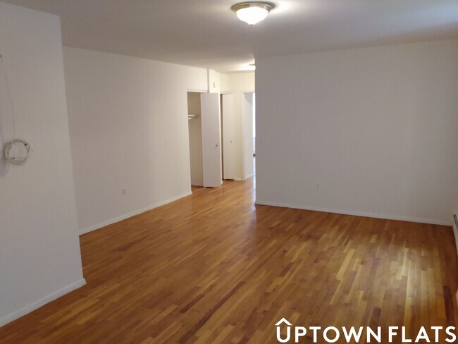 Building Photo - 1305 Sheridan Ave