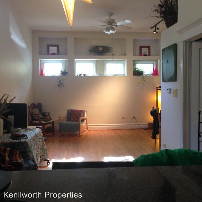 Foto del edificio - 2213 N Leavitt St