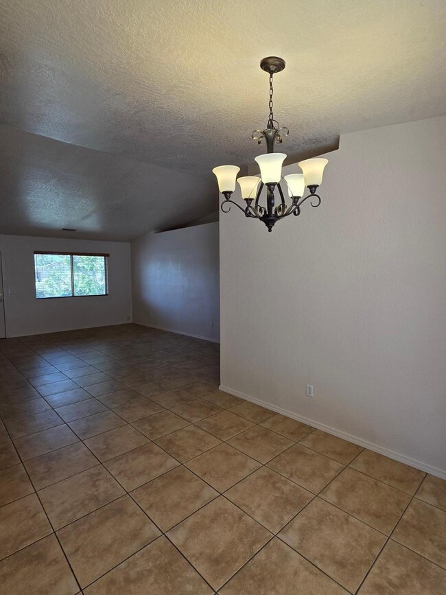 Building Photo - 959 Buena Vista Dr