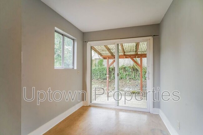 Foto del edificio - 3671 SE Tenino St