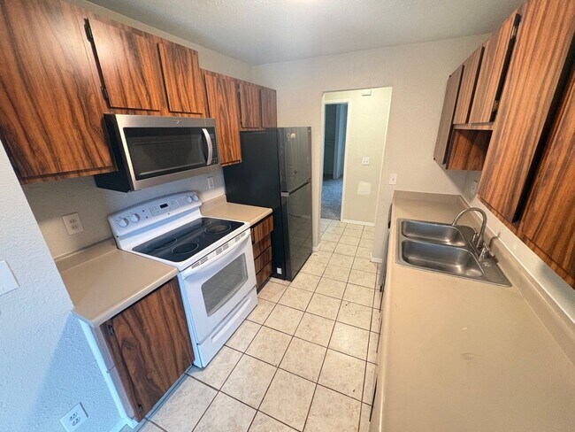 Foto del edificio - 3895 E Leonesio Dr