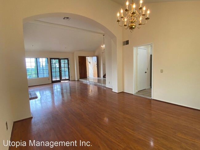 Building Photo - 4 br, 3.5 bath House - 6709 Corie Ln