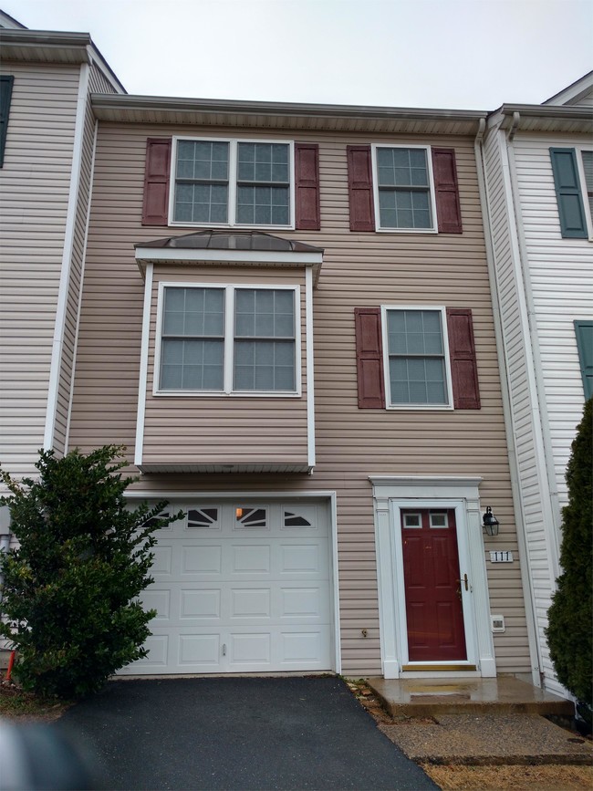 Building Photo - 111 Windmill Ln