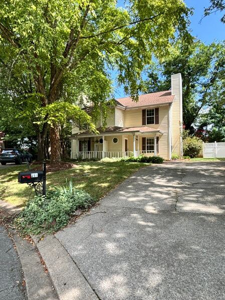 Foto del edificio - 211 Hillside Ct