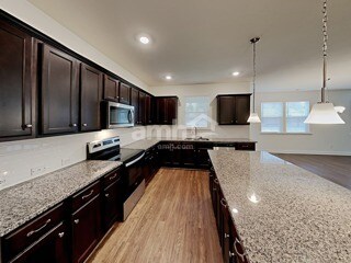Foto del edificio - 217 Lake Vista Dr