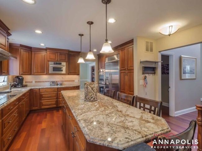 Building Photo - 4 bedroom in Annapolis MD 21403