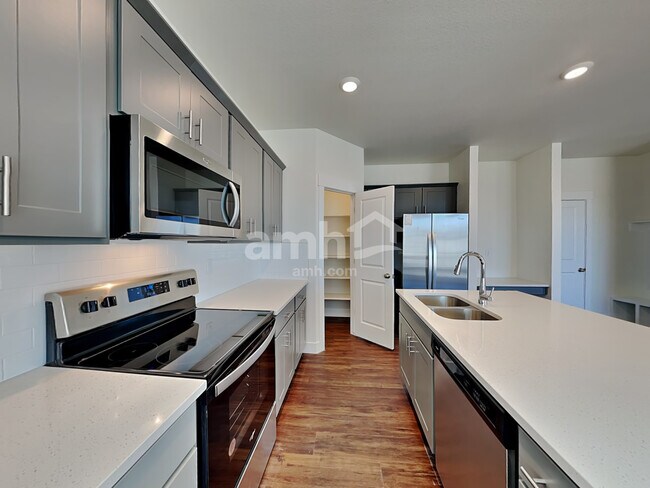 Foto del edificio - 3959 Patterdale Pl