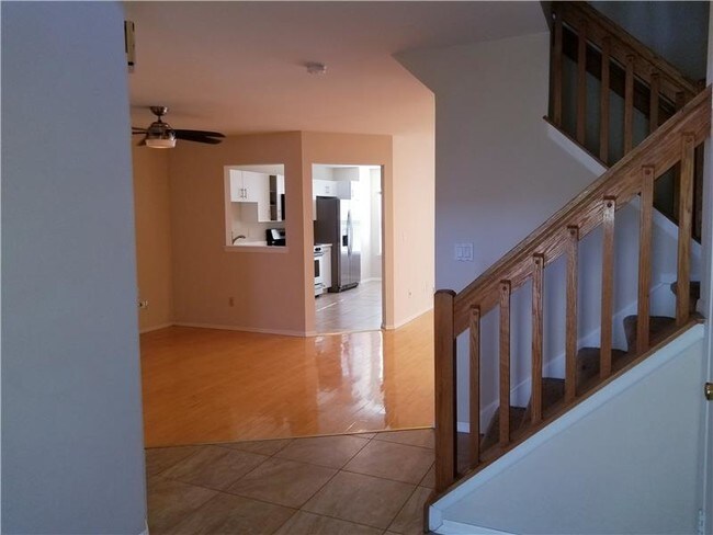 Building Photo - 82 Atrium Way