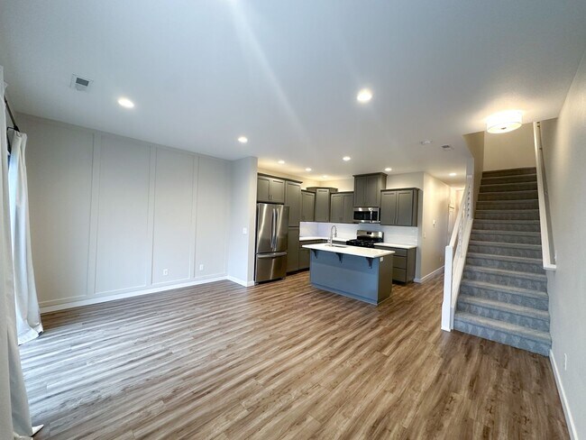 Foto del edificio - Welcome Home — Modern Townhome in South Salem’s McKenzie Ridge