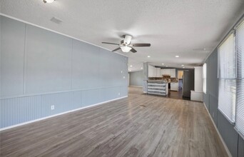 Building Photo - 15750 W Relza Dr