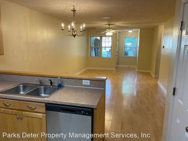 Foto del edificio - 3 br, 2 bath House - 889 Valiant Drive