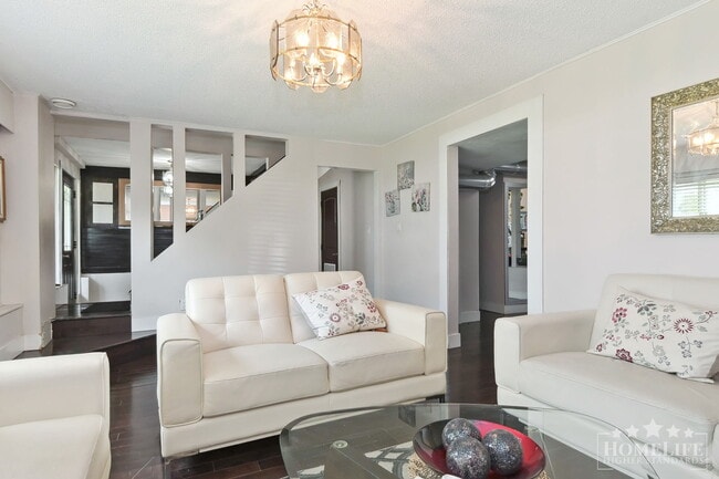 Building Photo - Spacious 5-Bed Family Home in North Delta