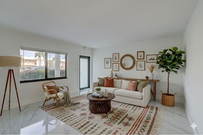 Building Photo - 2140 NE 56th St